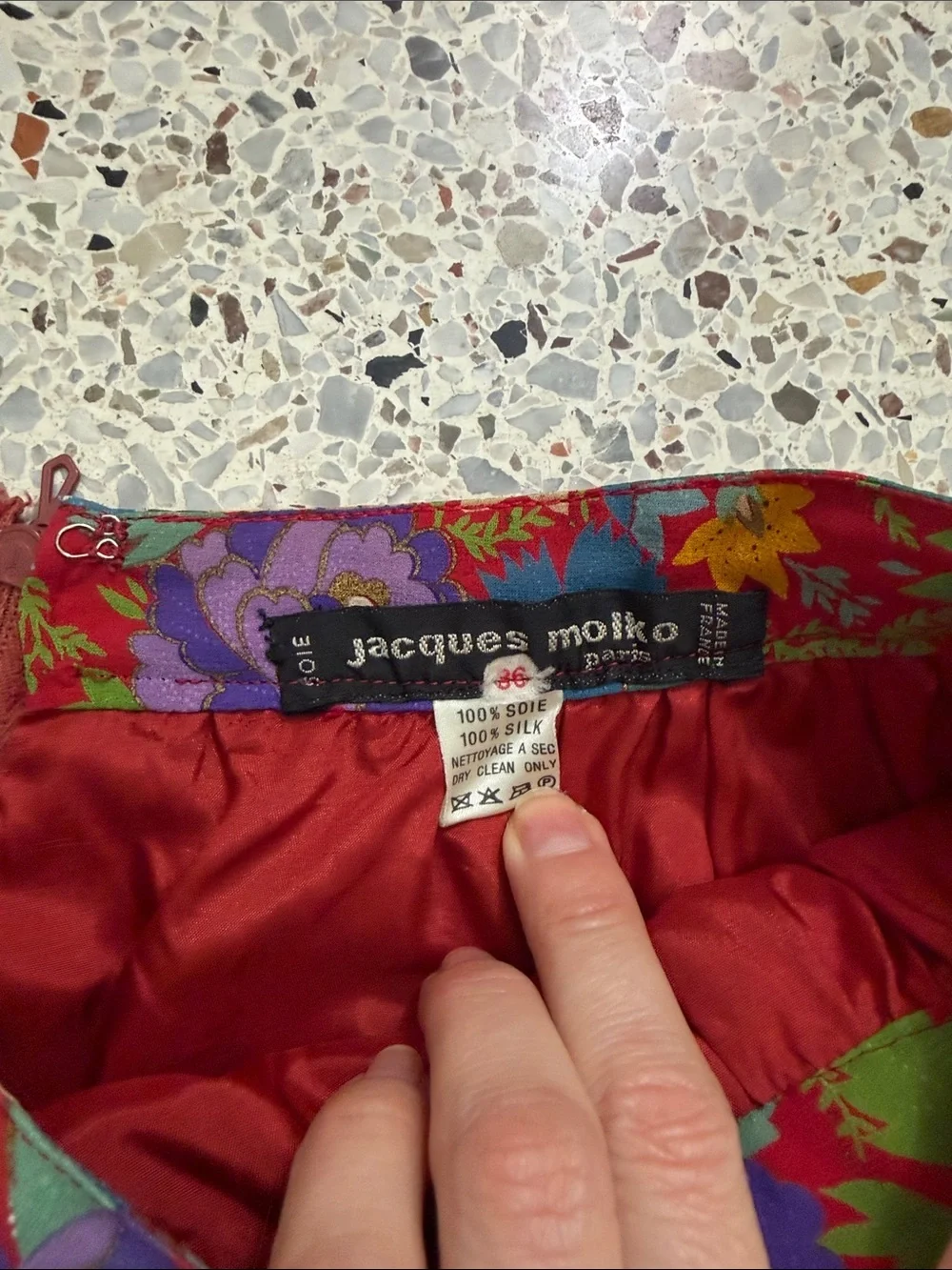 Vintage Jacques Molko Paris France 100% silk midi skirt 36 modern 4 floral